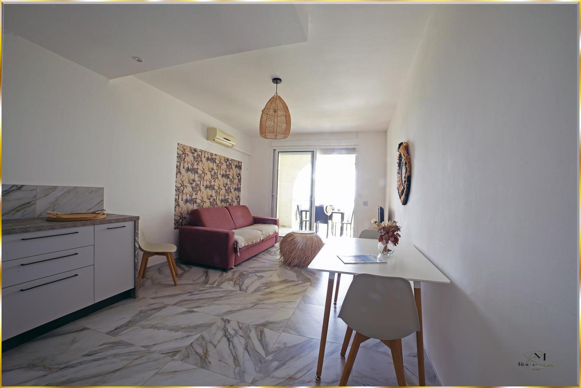 Roc E Mare Apartment *